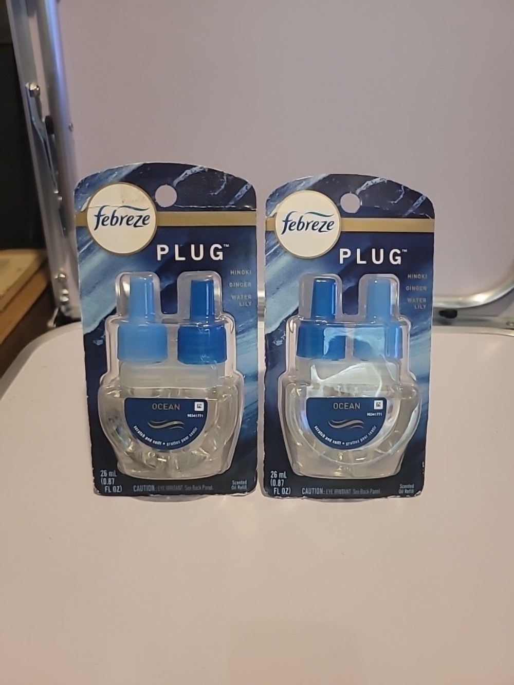 Febreze Plug Air Freshener Refills – Ocean Scent, Blue (Pair)